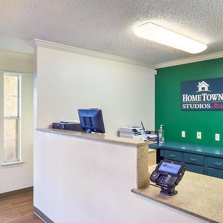 Hometowne Studios By Red Roof Dallas - North Addison - Tollway المظهر الخارجي الصورة