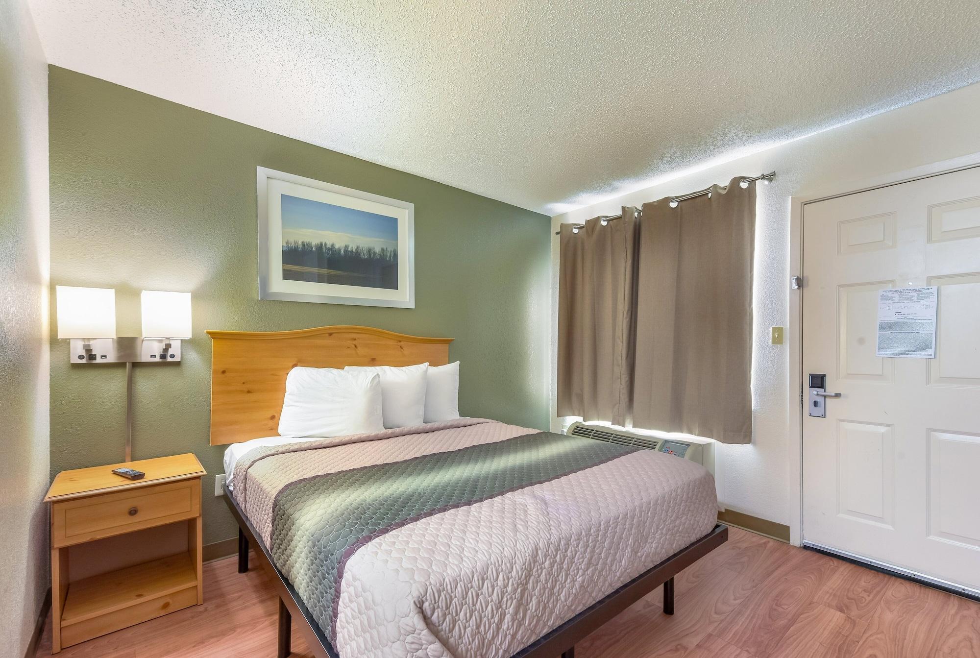 Hometowne Studios By Red Roof Dallas - North Addison - Tollway المظهر الخارجي الصورة